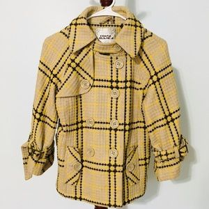 Yellow / Tan / Black Jacket